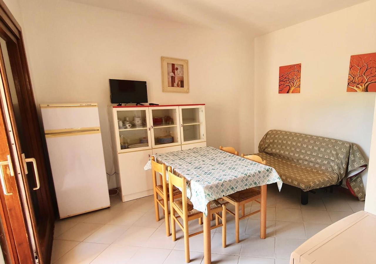 Iss Travel, Le Carrube Two Bedrooms Apartments With Air Conditioning San Teodoro  Eksteriør billede